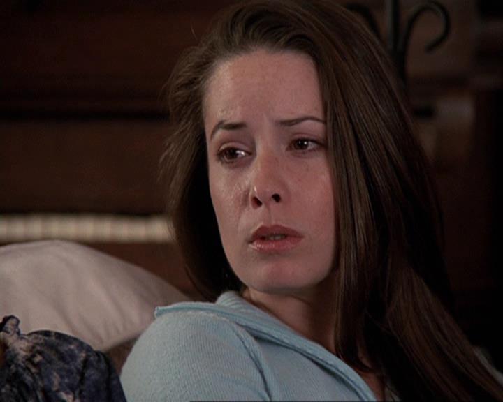 Charmed-Online-dot-410APaigeFromThePast0645.jpg