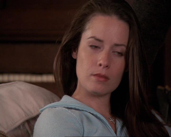 Charmed-Online-dot-410APaigeFromThePast0656.jpg
