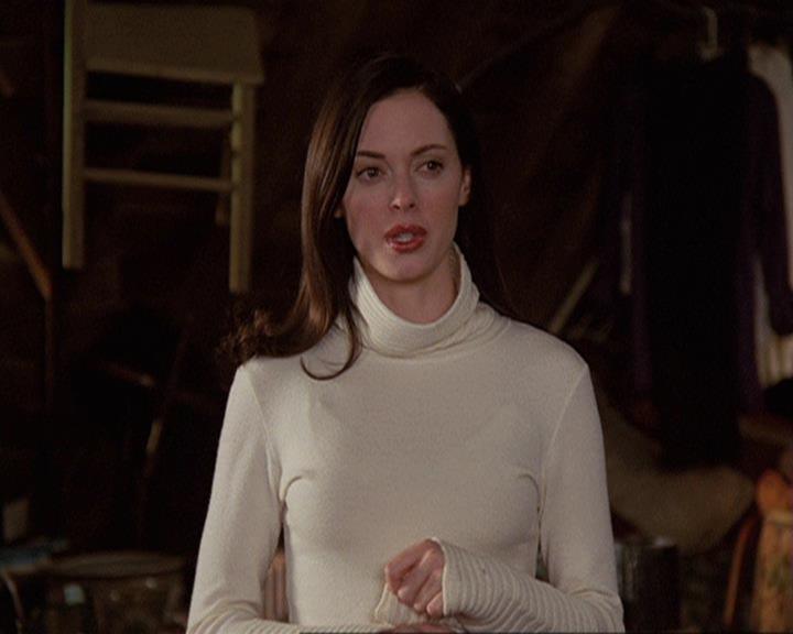 Charmed-Online-dot-410APaigeFromThePast0681.jpg