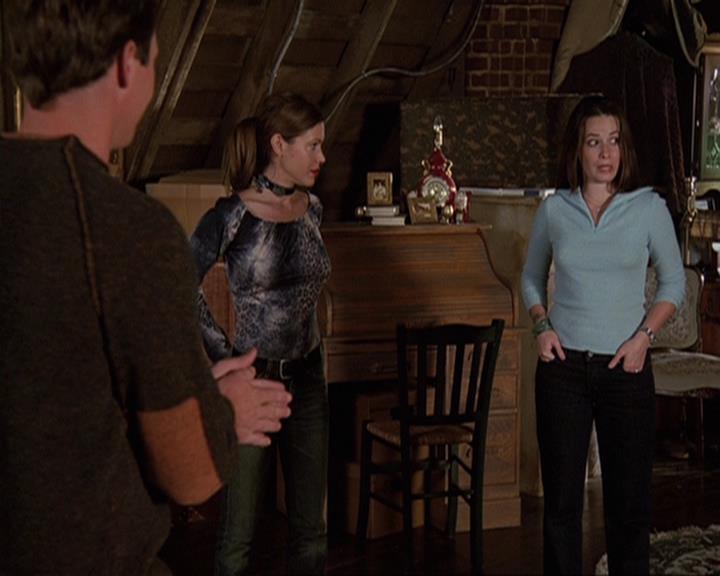Charmed-Online-dot-410APaigeFromThePast0704.jpg