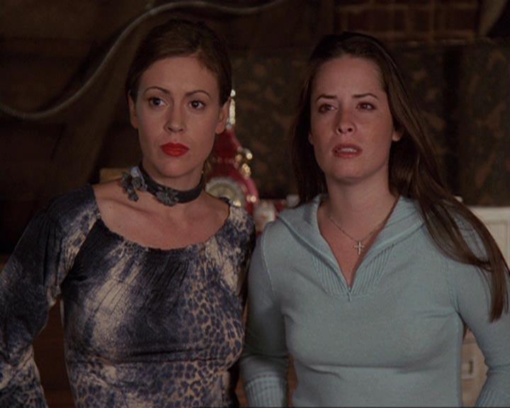 Charmed-Online-dot-410APaigeFromThePast0775.jpg