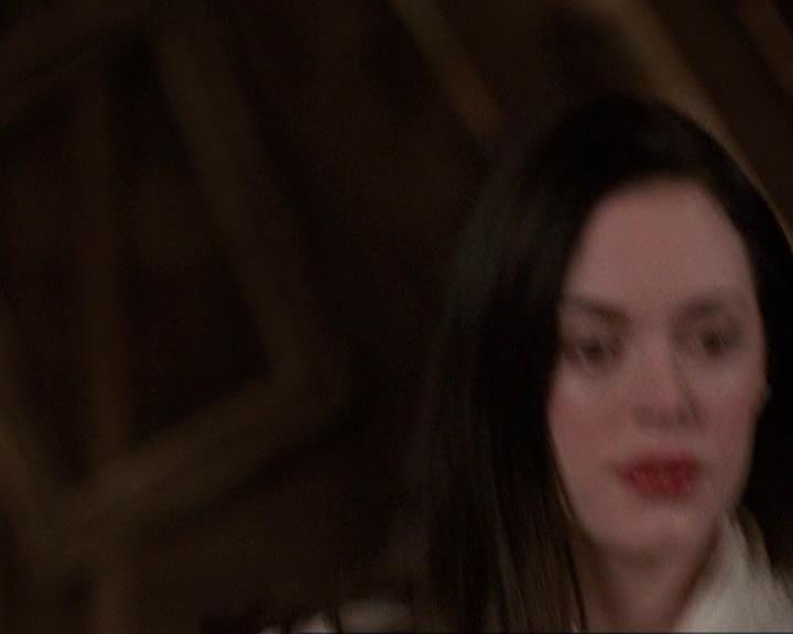 Charmed-Online-dot-410APaigeFromThePast0801.jpg