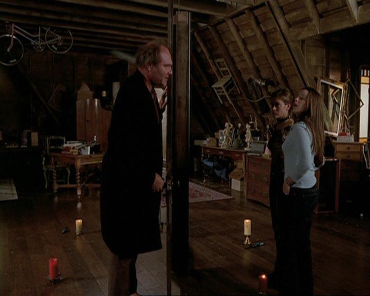 Charmed-Online-dot-410APaigeFromThePast0810.jpg