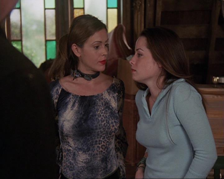 Charmed-Online-dot-410APaigeFromThePast0815.jpg