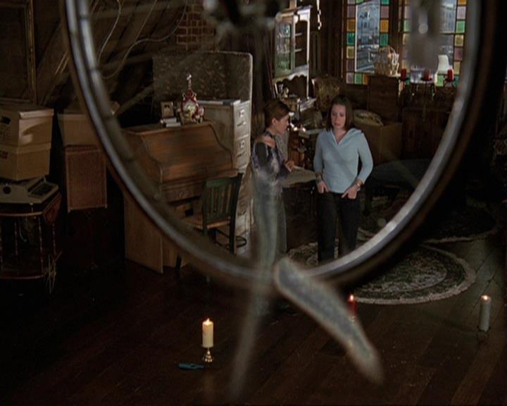 Charmed-Online-dot-410APaigeFromThePast0836.jpg