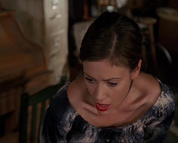 Charmed-Online-dot-410APaigeFromThePast0846.jpg