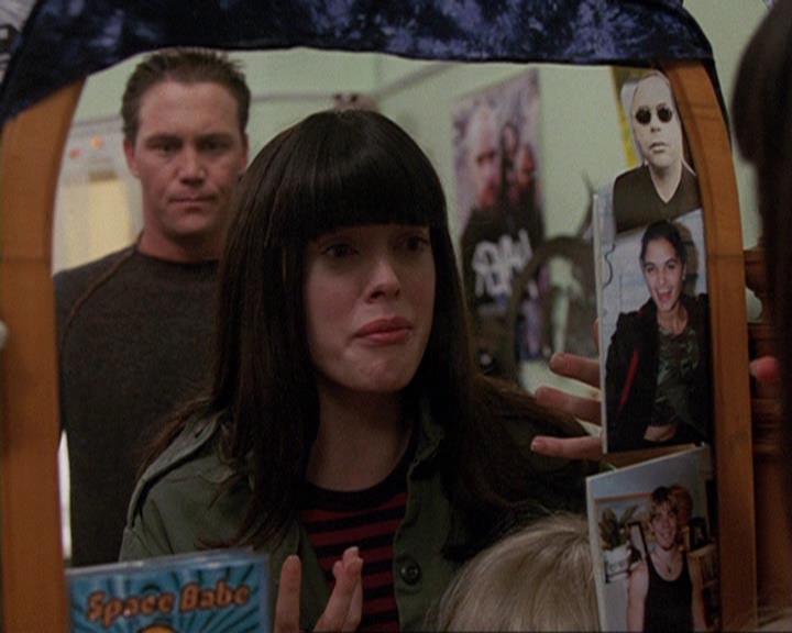 Charmed-Online-dot-410APaigeFromThePast0875.jpg