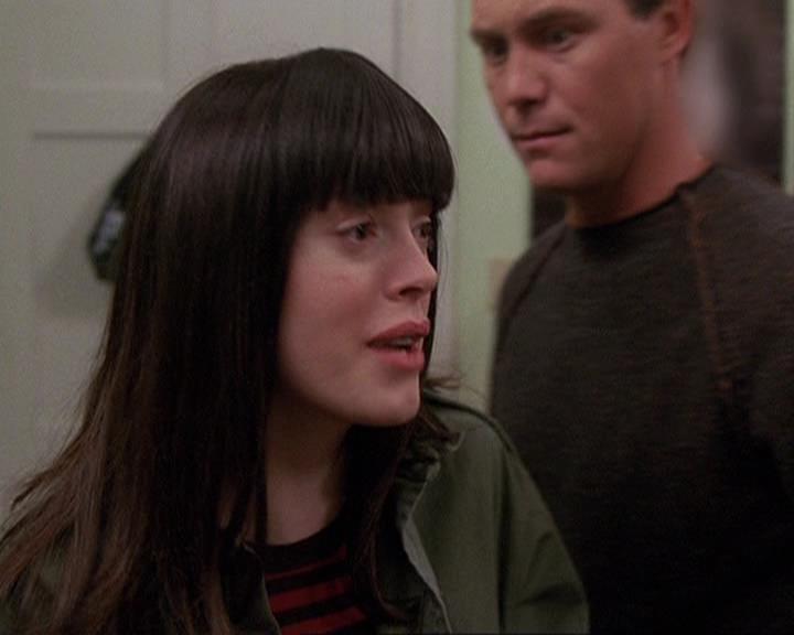 Charmed-Online-dot-410APaigeFromThePast0885.jpg