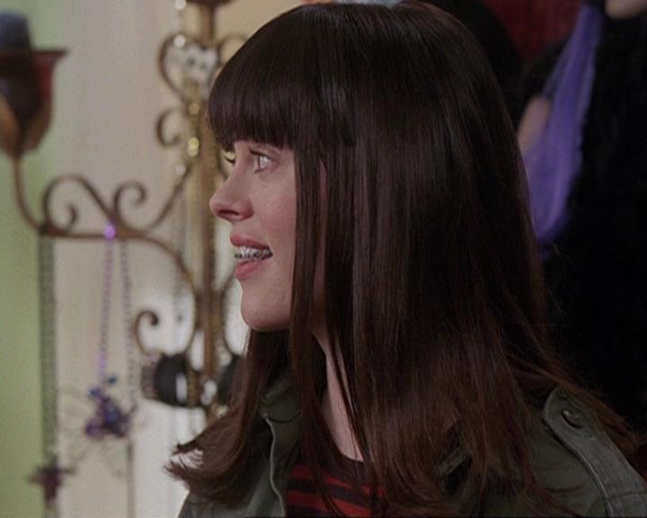 Charmed-Online-dot-410APaigeFromThePast0897.jpg