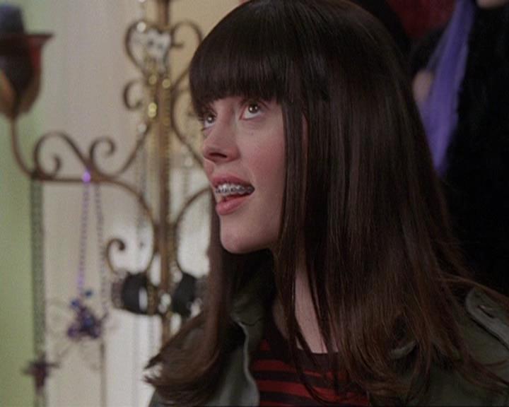 Charmed-Online-dot-410APaigeFromThePast0900.jpg