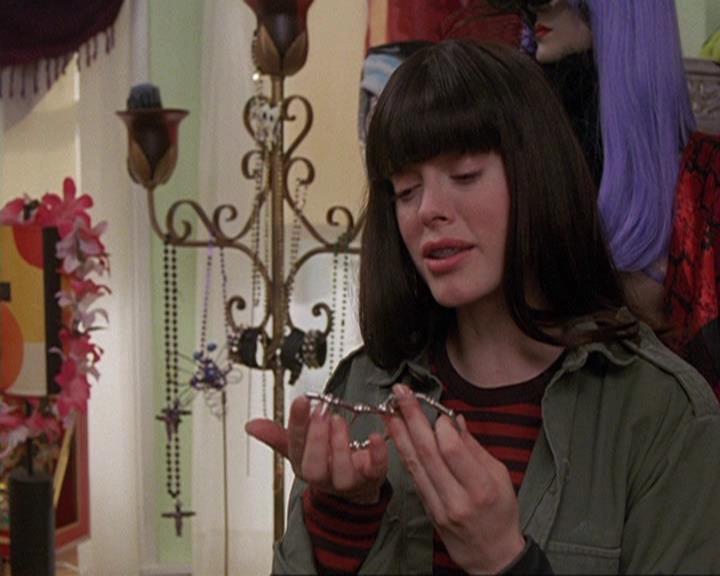 Charmed-Online-dot-410APaigeFromThePast0914.jpg