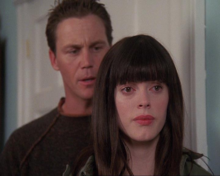 Charmed-Online-dot-410APaigeFromThePast1035.jpg