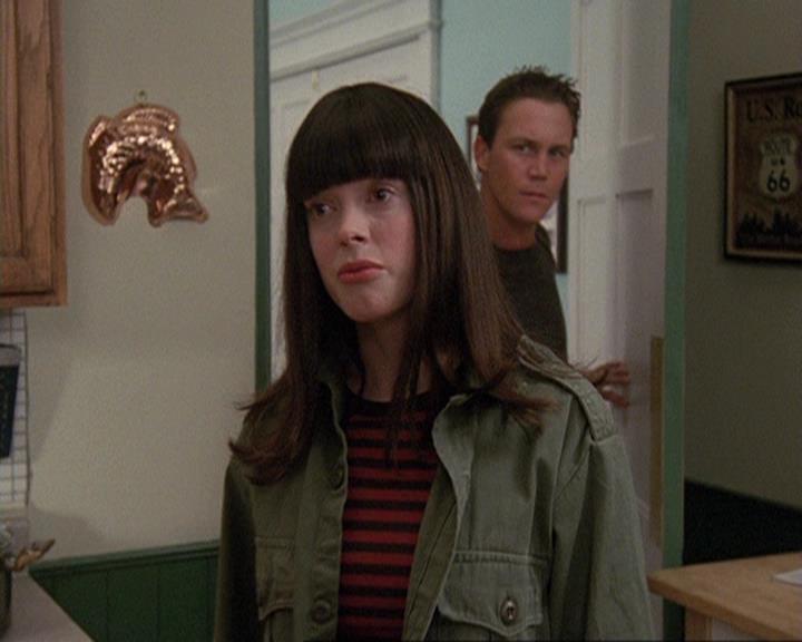 Charmed-Online-dot-410APaigeFromThePast1046.jpg