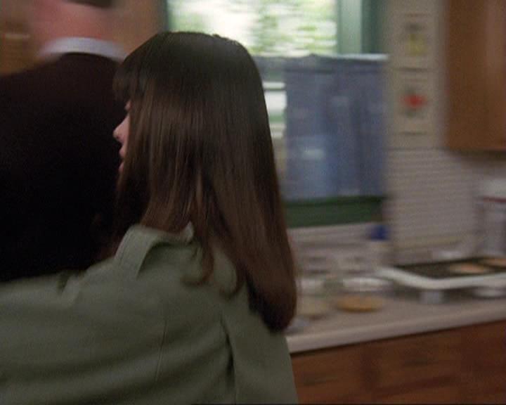 Charmed-Online-dot-410APaigeFromThePast1050.jpg