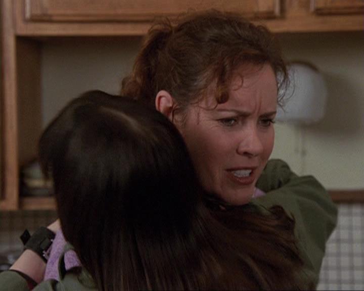Charmed-Online-dot-410APaigeFromThePast1054.jpg