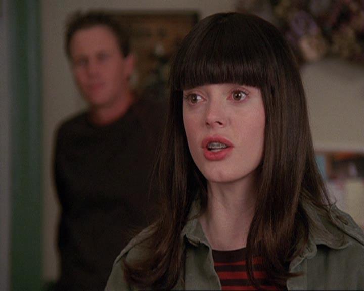 Charmed-Online-dot-410APaigeFromThePast1062.jpg
