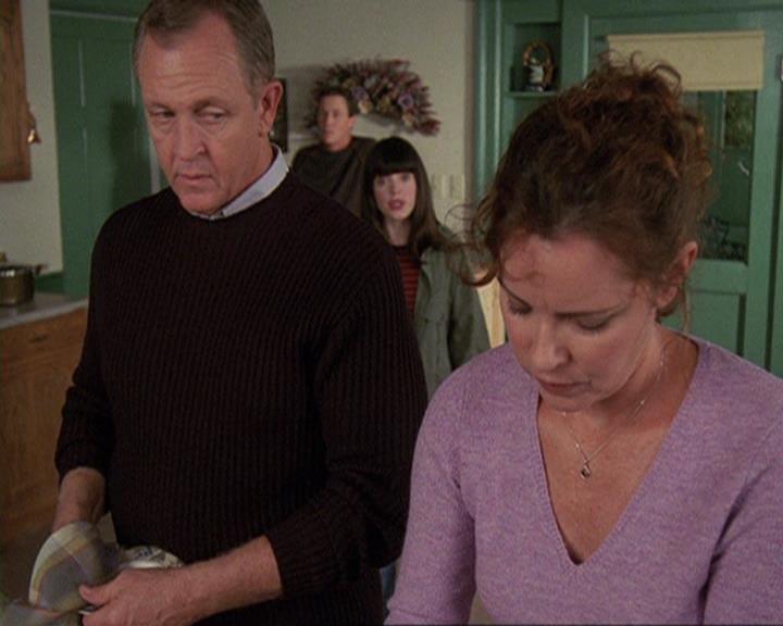 Charmed-Online-dot-410APaigeFromThePast1100.jpg