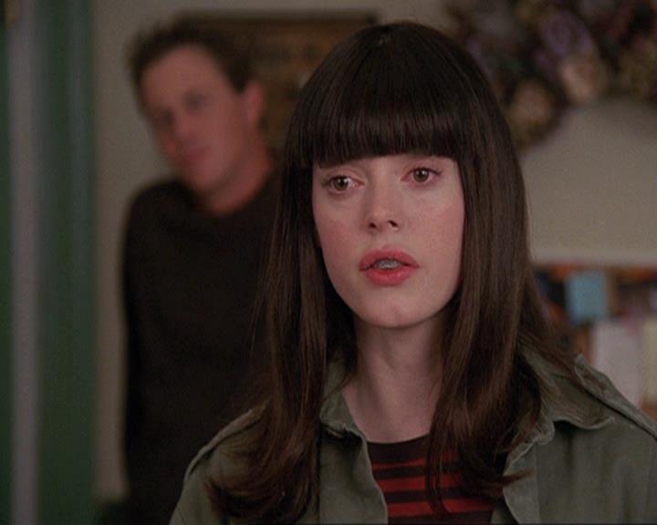 Charmed-Online-dot-410APaigeFromThePast1117.jpg