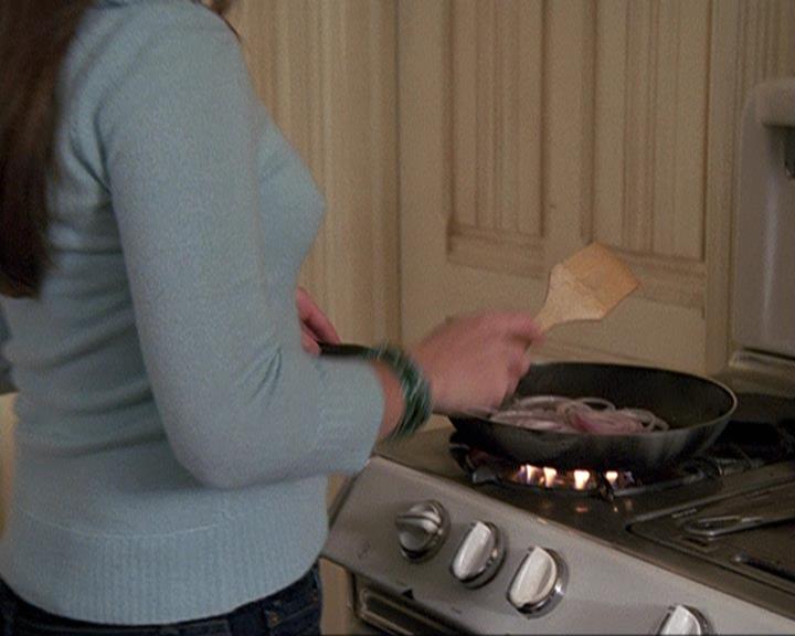 Charmed-Online-dot-410APaigeFromThePast1145.jpg