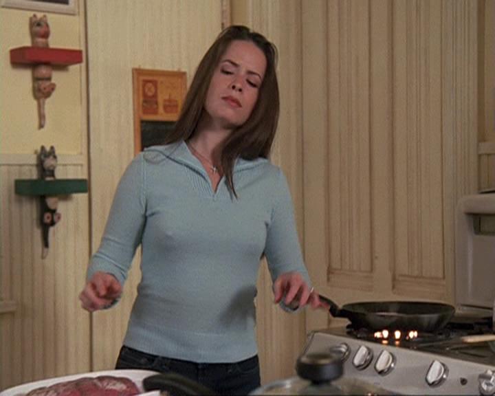 Charmed-Online-dot-410APaigeFromThePast1147.jpg
