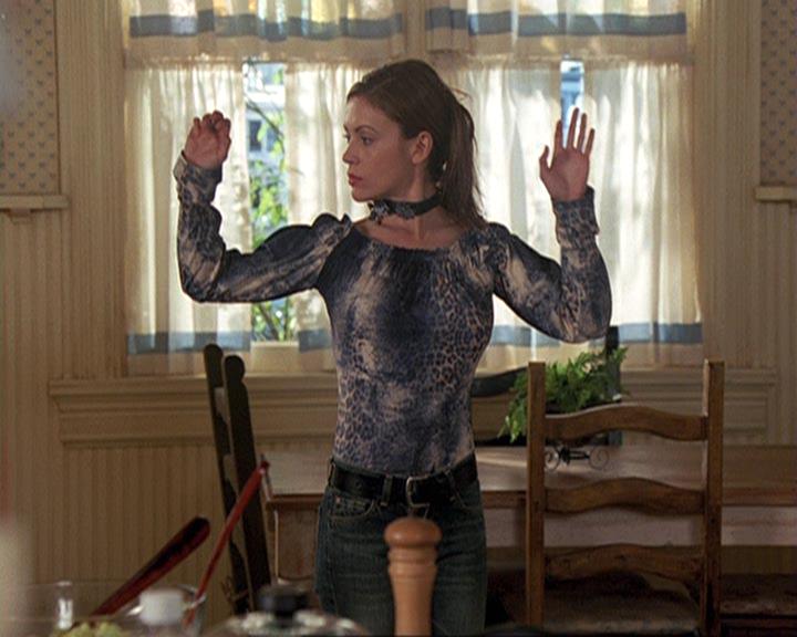 Charmed-Online-dot-410APaigeFromThePast1151.jpg