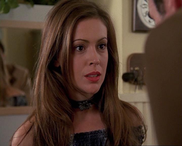 Charmed-Online-dot-410APaigeFromThePast1189.jpg