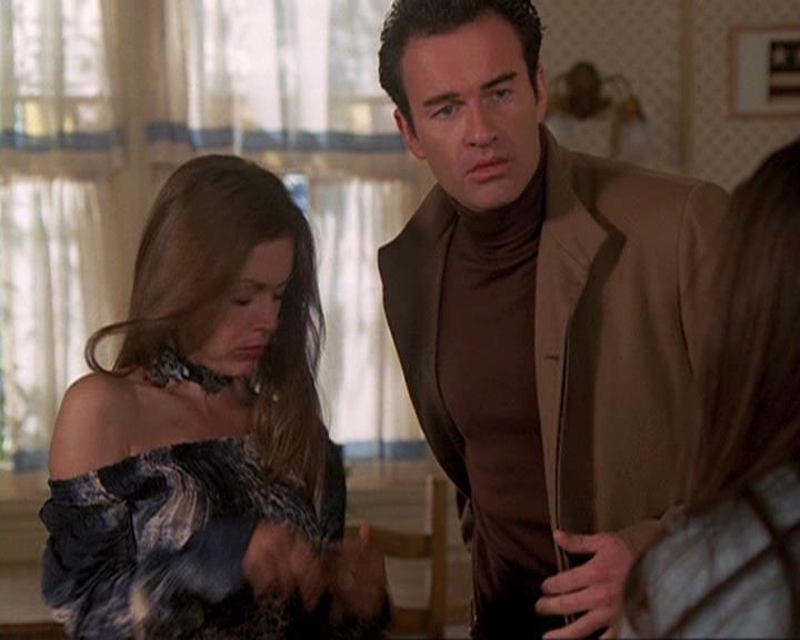 Charmed-Online-dot-410APaigeFromThePast1218.jpg