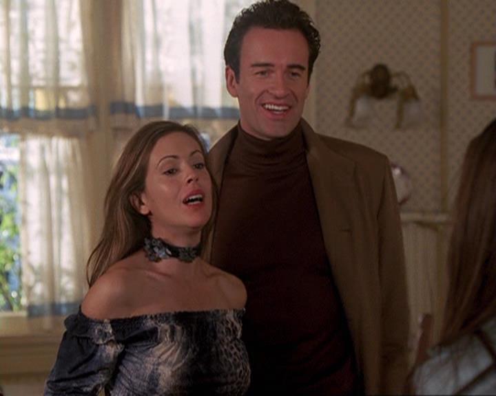 Charmed-Online-dot-410APaigeFromThePast1220.jpg