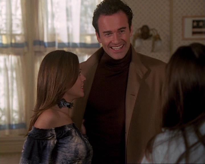 Charmed-Online-dot-410APaigeFromThePast1223.jpg