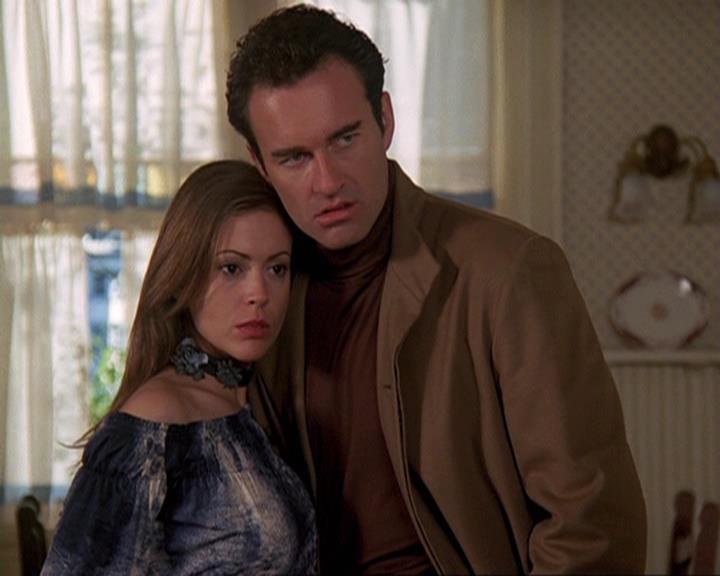 Charmed-Online-dot-410APaigeFromThePast1239.jpg