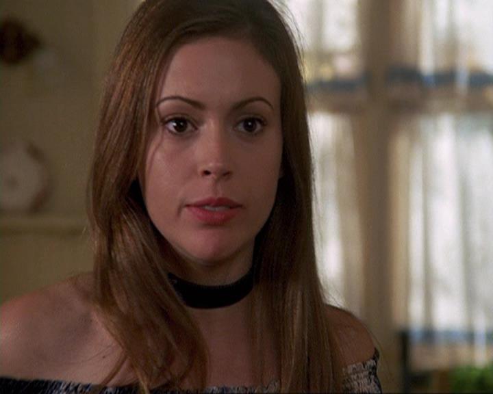 Charmed-Online-dot-410APaigeFromThePast1252.jpg