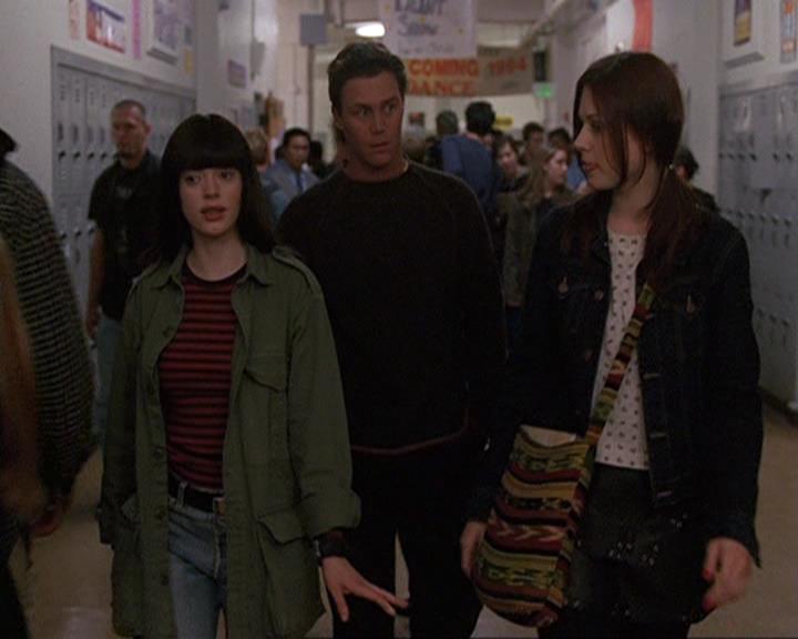 Charmed-Online-dot-410APaigeFromThePast1306.jpg