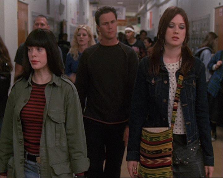Charmed-Online-dot-410APaigeFromThePast1314.jpg