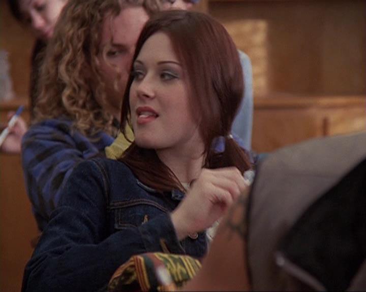Charmed-Online-dot-410APaigeFromThePast1346.jpg