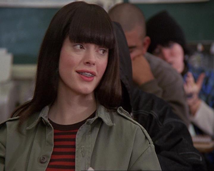 Charmed-Online-dot-410APaigeFromThePast1353.jpg