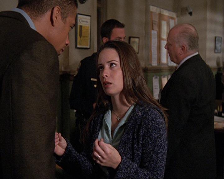 Charmed-Online-dot-410APaigeFromThePast1448.jpg