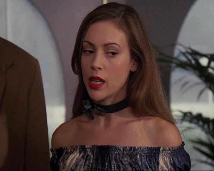 Charmed-Online-dot-410APaigeFromThePast1513.jpg