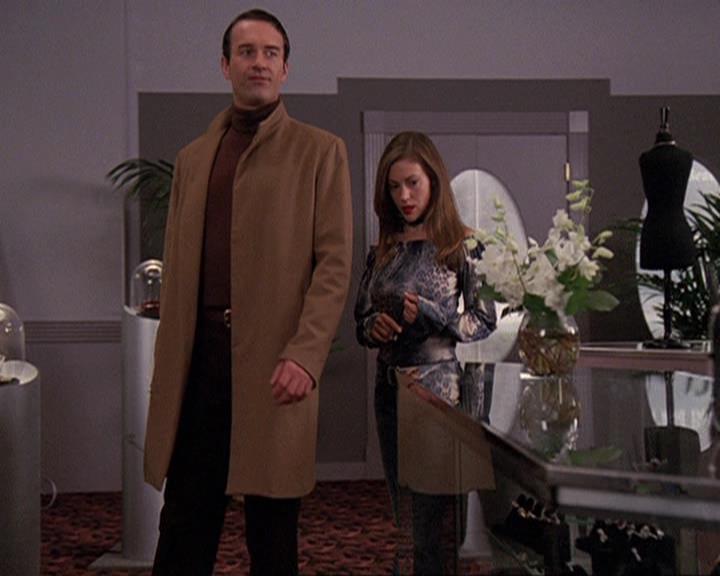 Charmed-Online-dot-410APaigeFromThePast1518.jpg