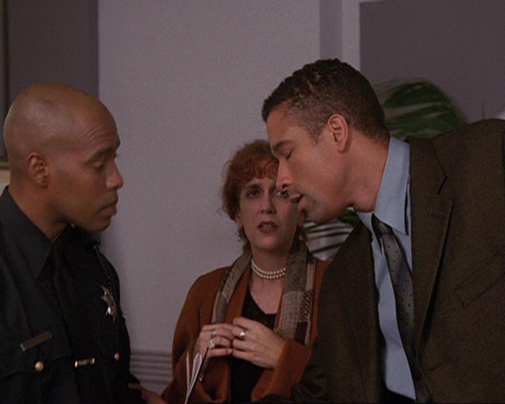 Charmed-Online-dot-410APaigeFromThePast1636.jpg