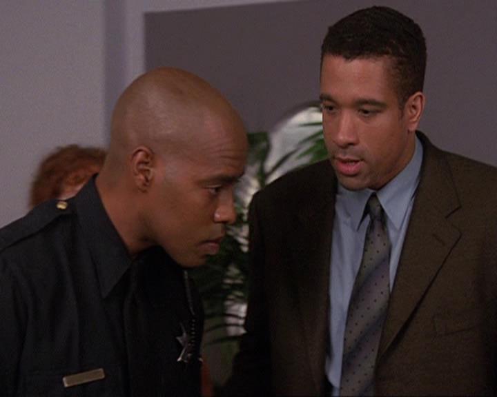 Charmed-Online-dot-410APaigeFromThePast1637.jpg