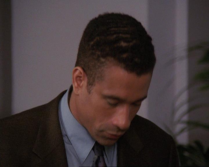Charmed-Online-dot-410APaigeFromThePast1669.jpg