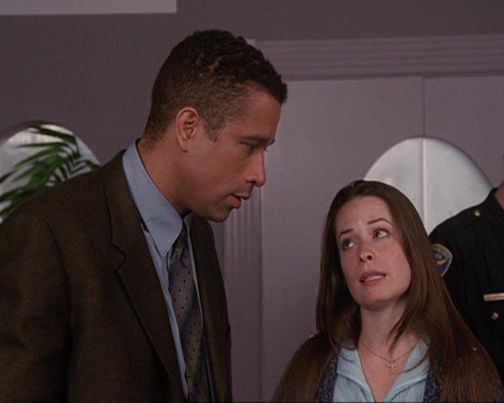Charmed-Online-dot-410APaigeFromThePast1673.jpg