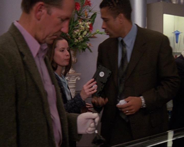 Charmed-Online-dot-410APaigeFromThePast1719.jpg