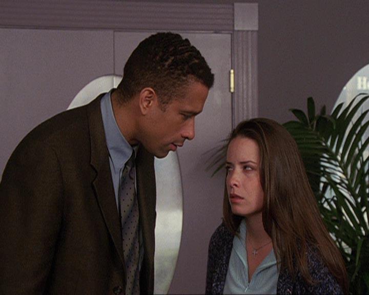Charmed-Online-dot-410APaigeFromThePast1765.jpg