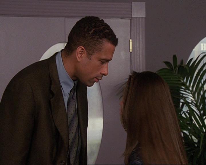 Charmed-Online-dot-410APaigeFromThePast1766.jpg