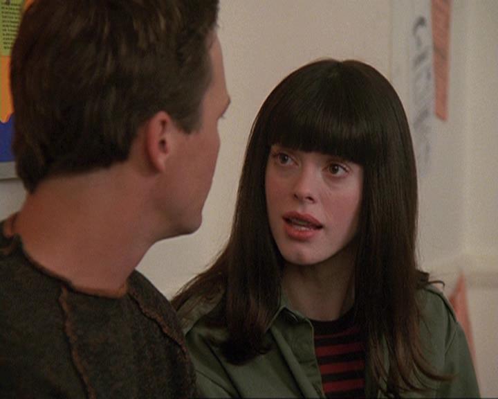 Charmed-Online-dot-410APaigeFromThePast1801.jpg