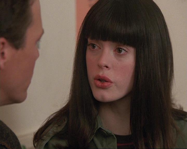 Charmed-Online-dot-410APaigeFromThePast1815.jpg