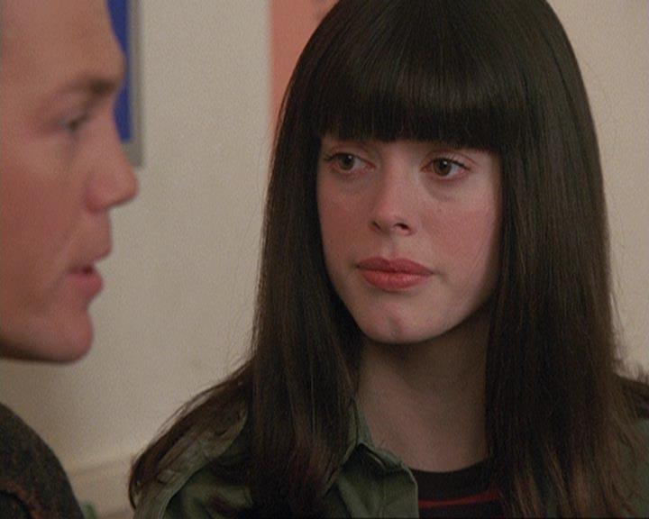 Charmed-Online-dot-410APaigeFromThePast1820.jpg