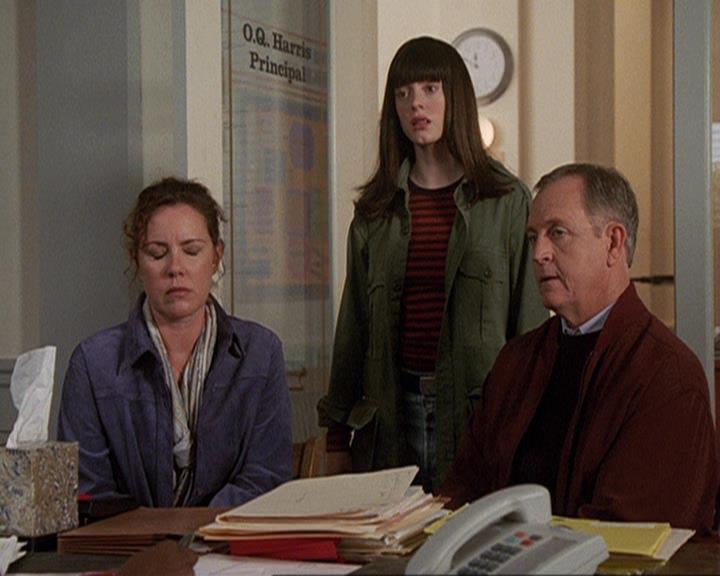 Charmed-Online-dot-410APaigeFromThePast1838.jpg