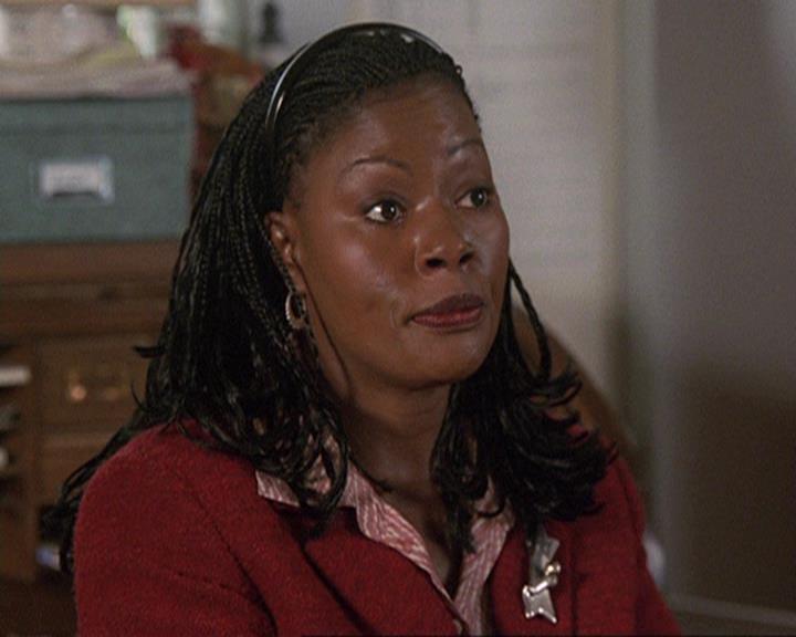 Charmed-Online-dot-410APaigeFromThePast1840.jpg
